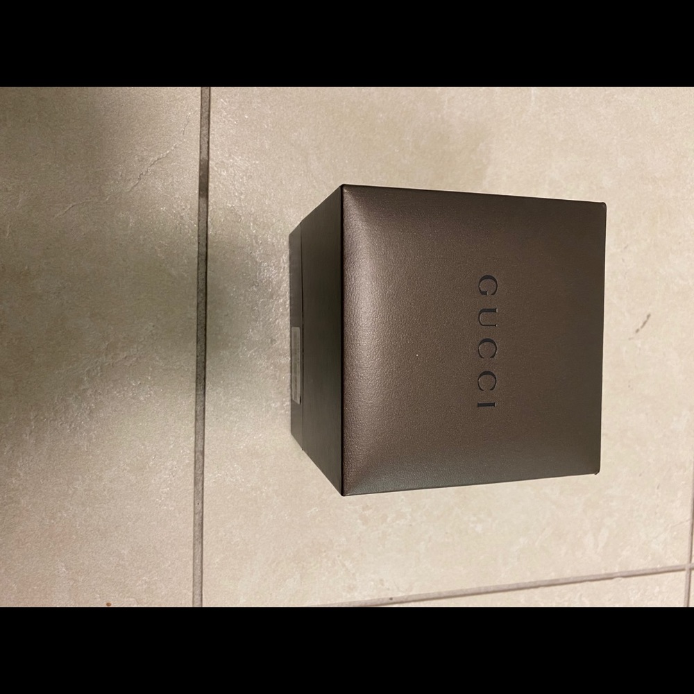Gucci watch - Picture 2 of 6